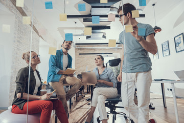 初一上地理南极洲的自然环境手抄报