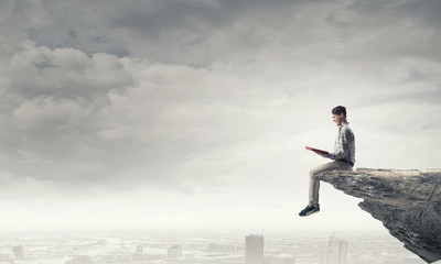 初一上地理南极洲的自然环境手抄报